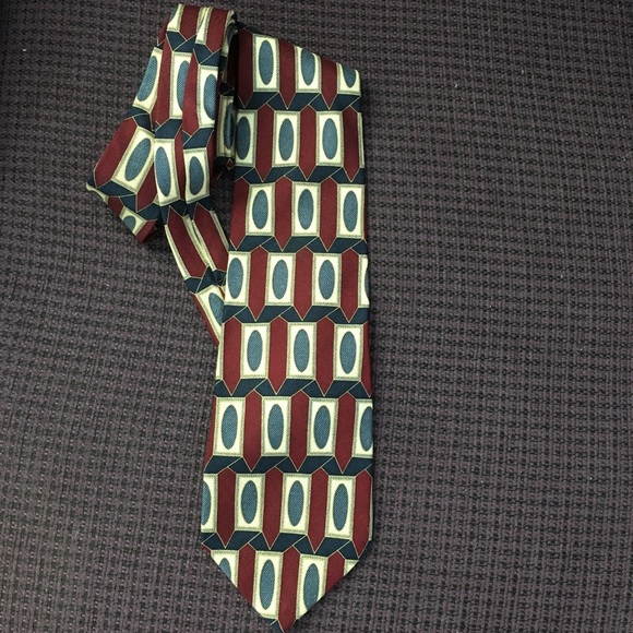 Men’s Roundtree & Yorke Tie 100% Silk Tie - Picture 6 of 8